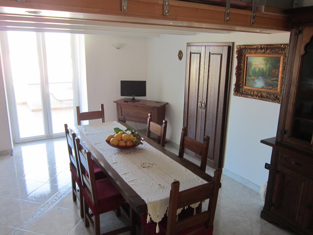 Villa Flora Ischia Ruang foto